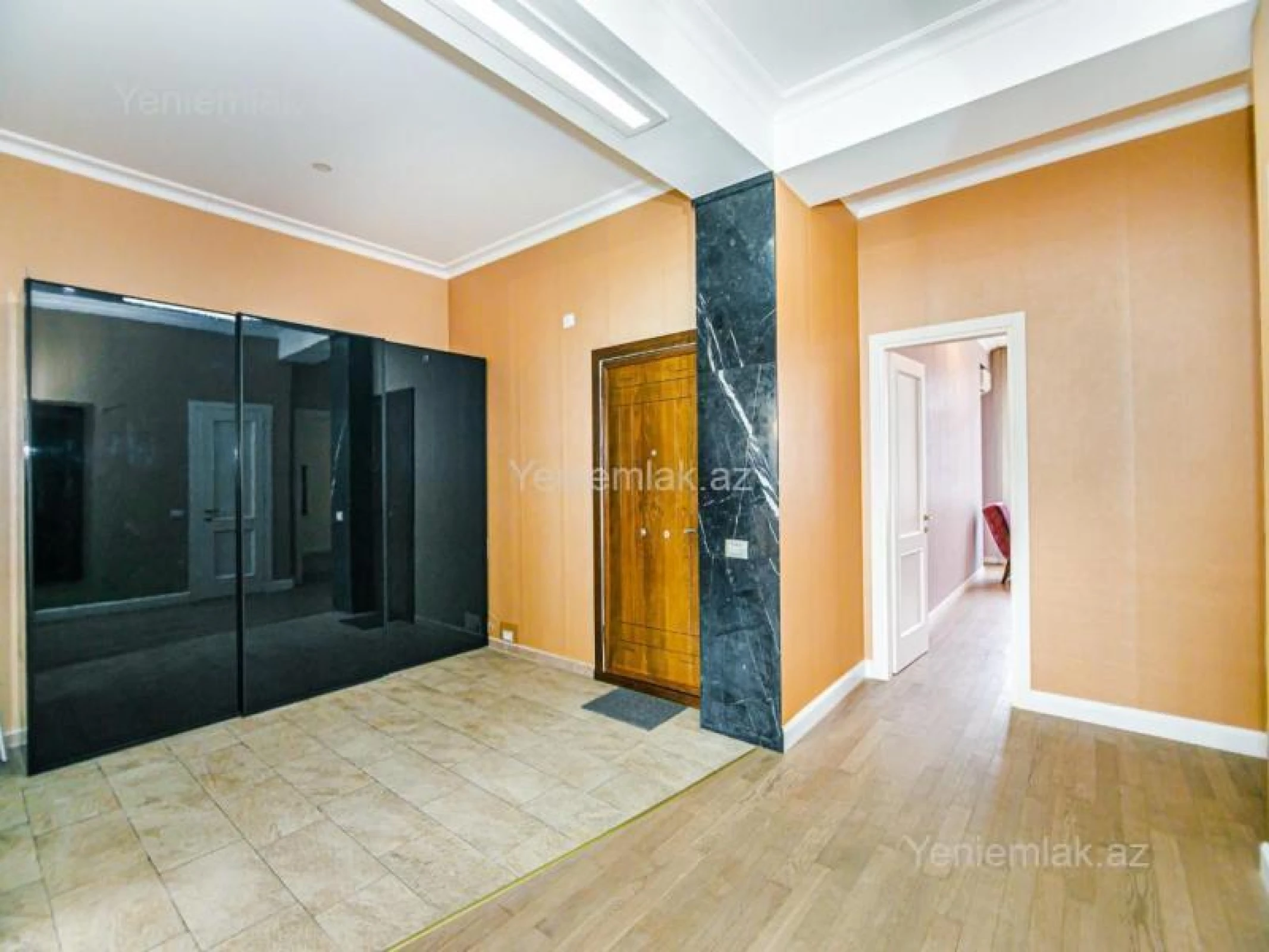 Satılır 3 otaqlı yeni tikili 160 m²