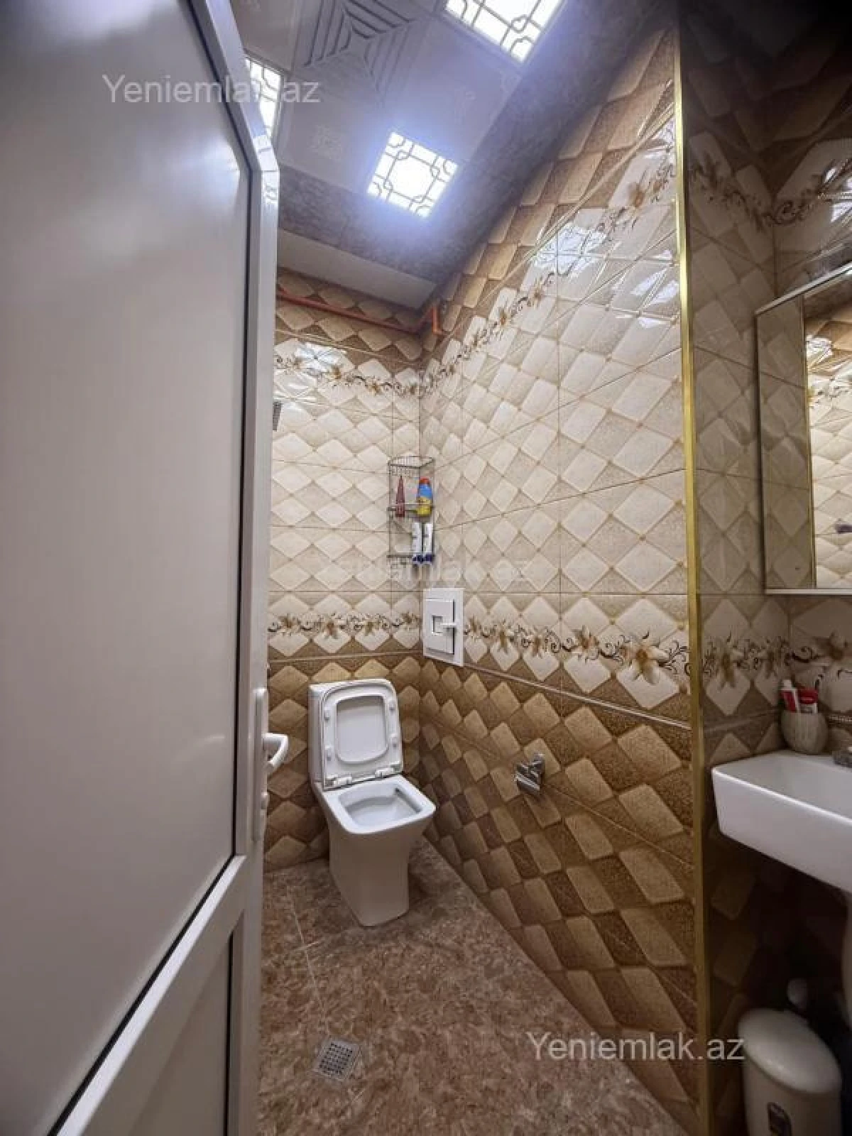 Satılır 2 otaqlı yeni tikili 71 m²