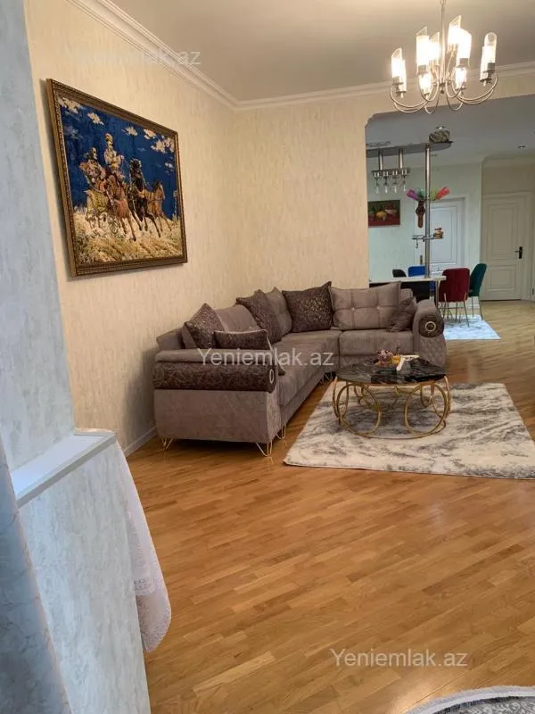 Satılır 3 otaqlı yeni tikili 85 m²