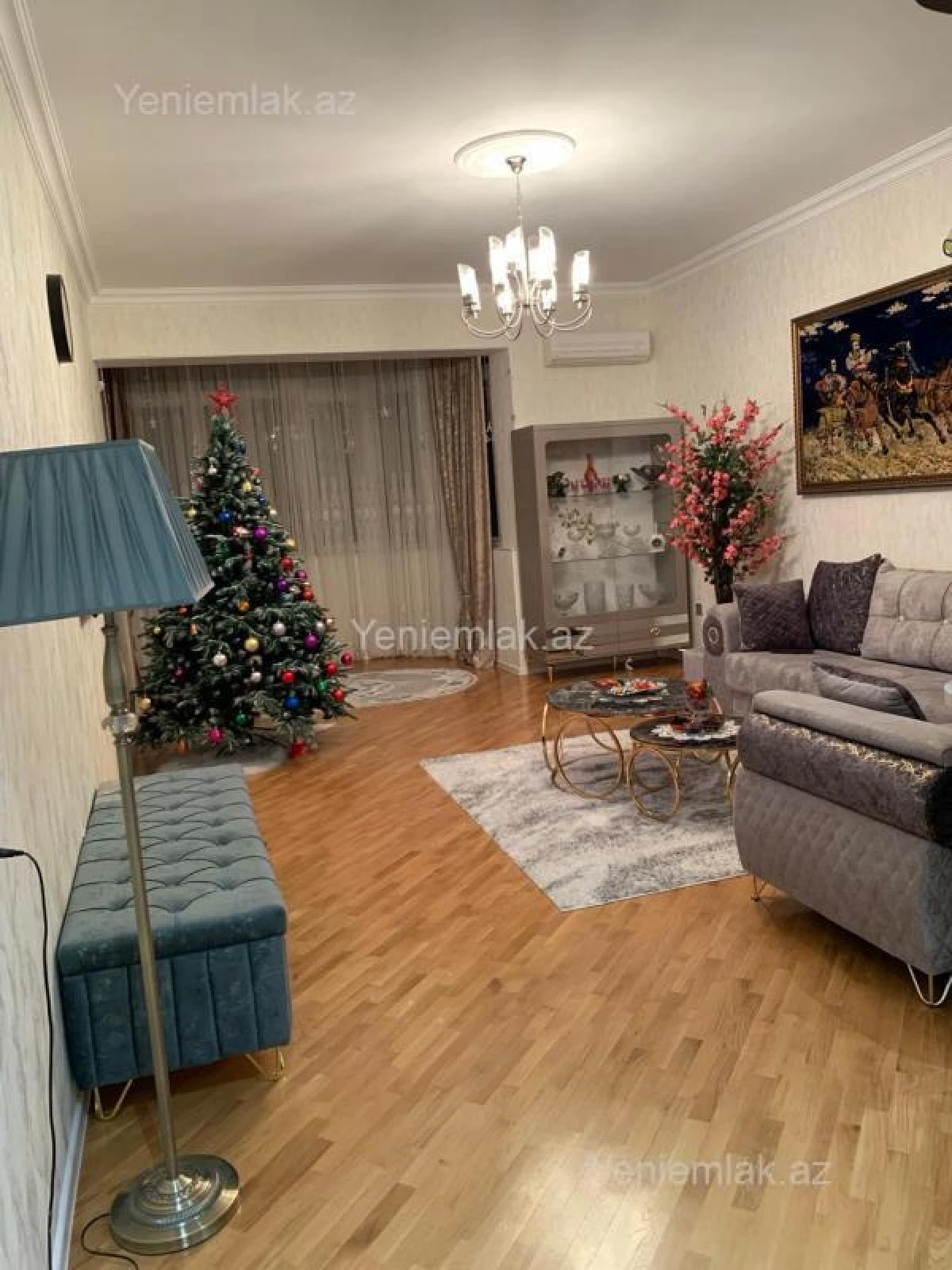 Satılır 3 otaqlı yeni tikili 85 m²