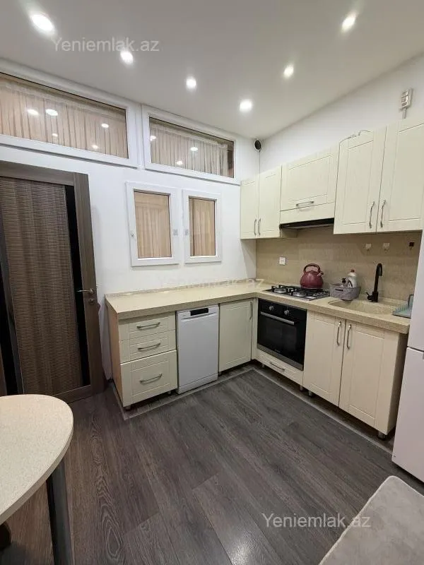 Satılır 2 otaqlı yeni tikili 55 m²