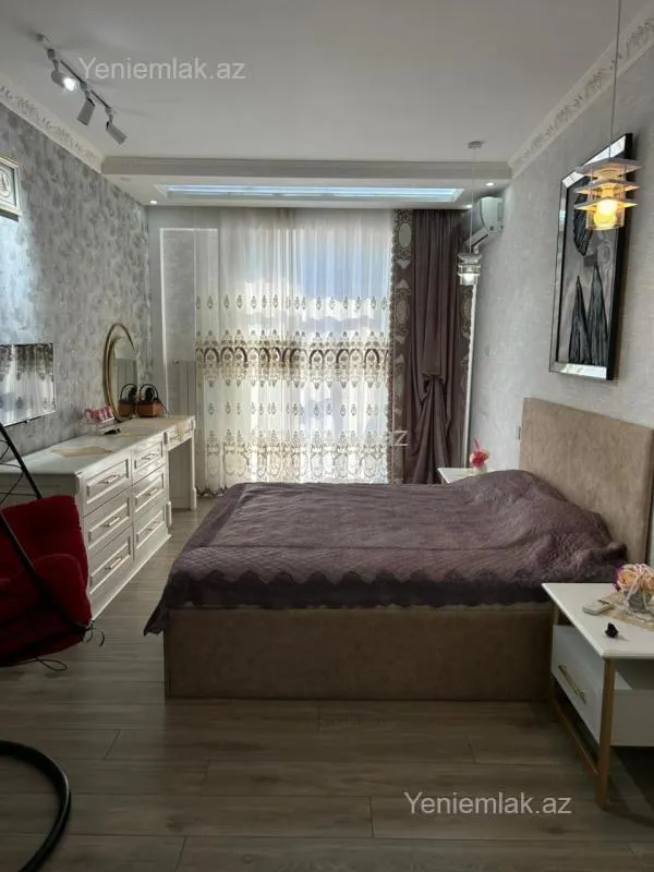 Satılır 5 otaqlı yeni tikili 226 m²