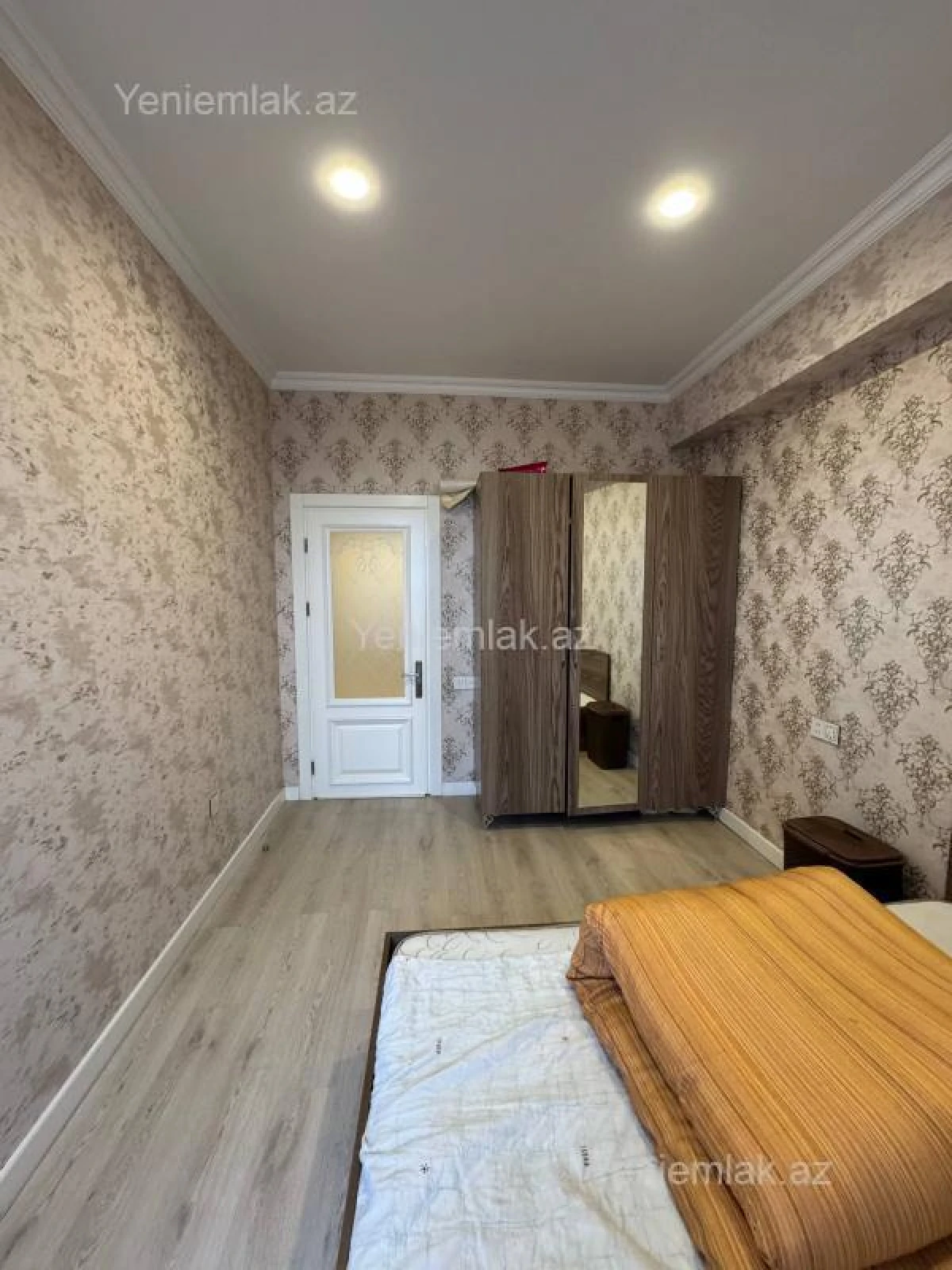 Satılır 2 otaqlı yeni tikili 60 m²