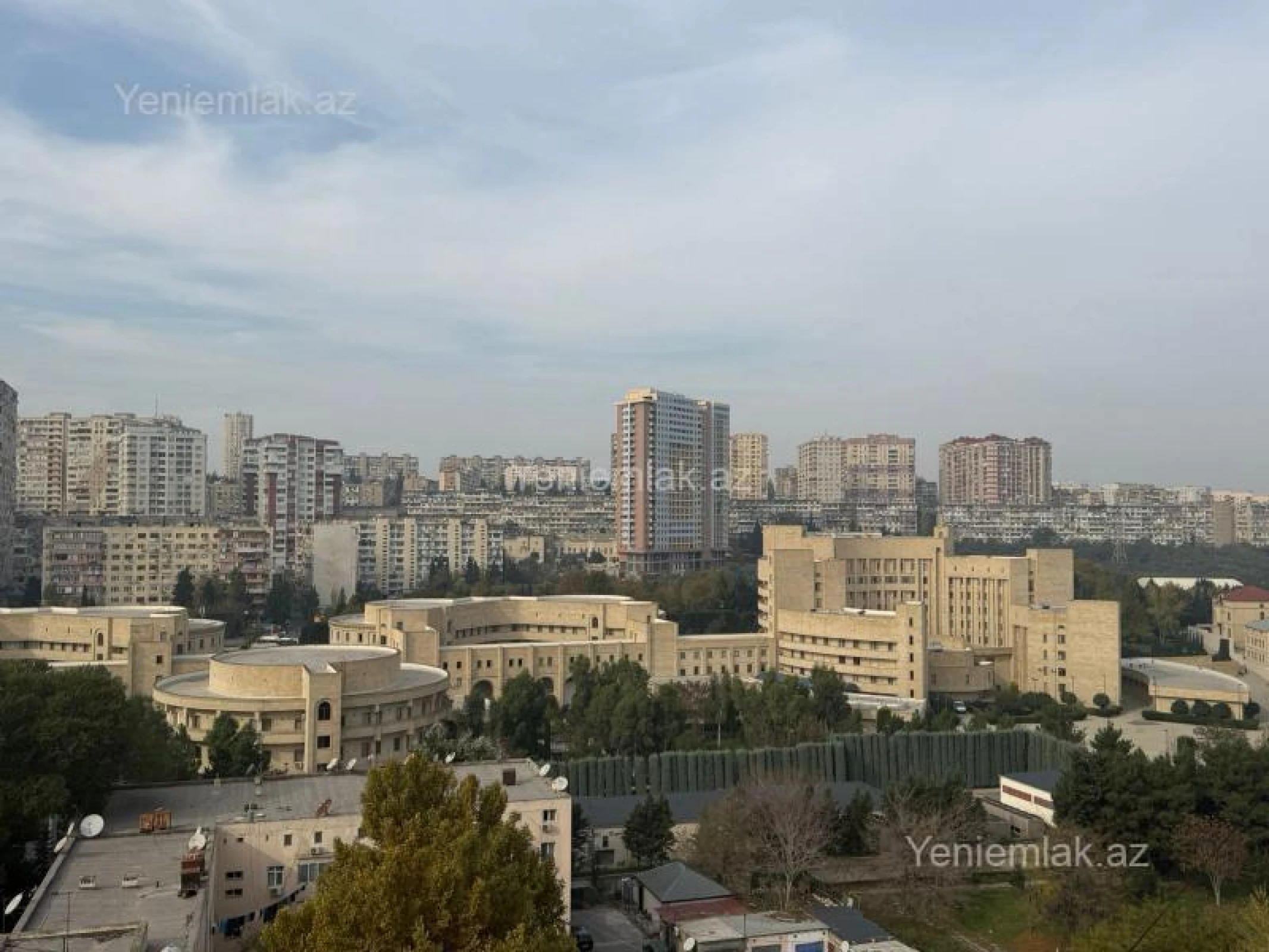 Satılır 3 otaqlı yeni tikili 155 m²