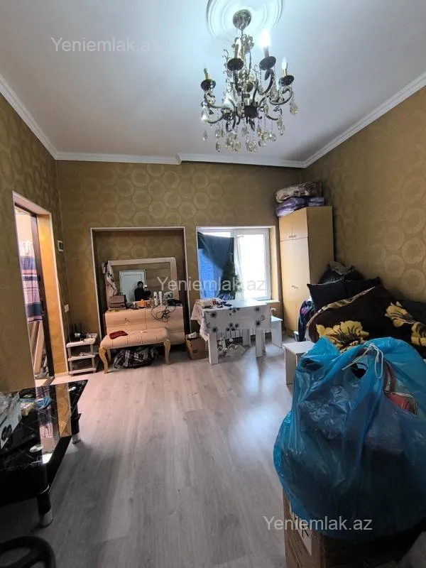 Satılır 1 otaqlı həyət evi 40 m²