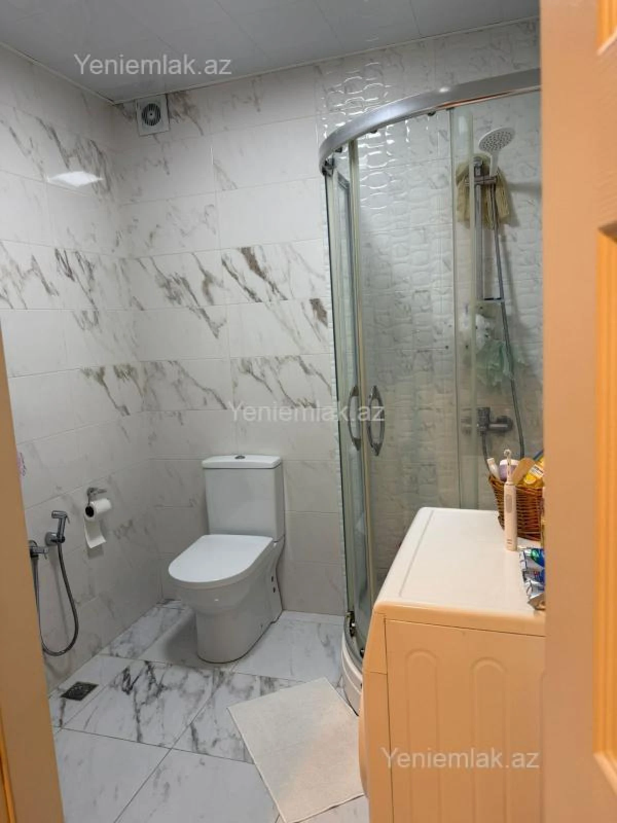 Satılır 3 otaqlı yeni tikili 75 m²