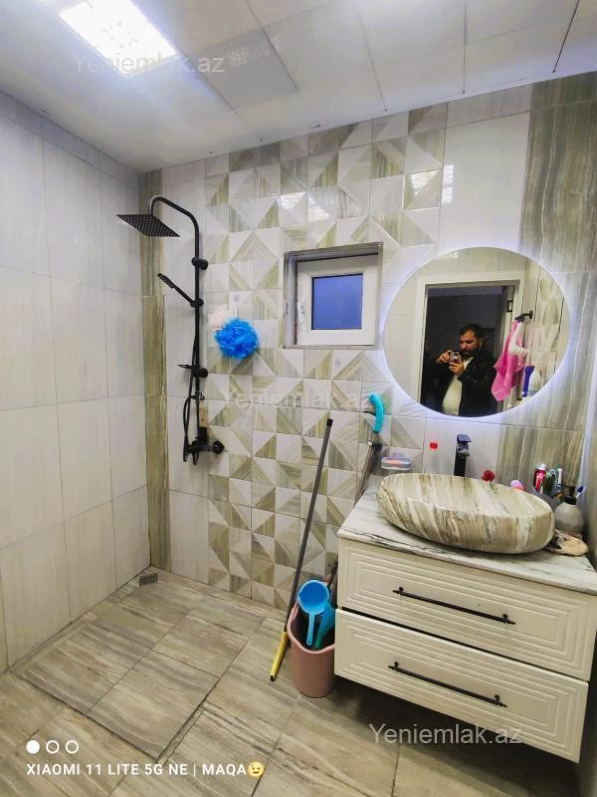 Satılır 3 otaqlı həyət evi 250 m²