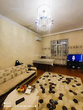 Satılır 3 otaqlı həyət evi 200 m²