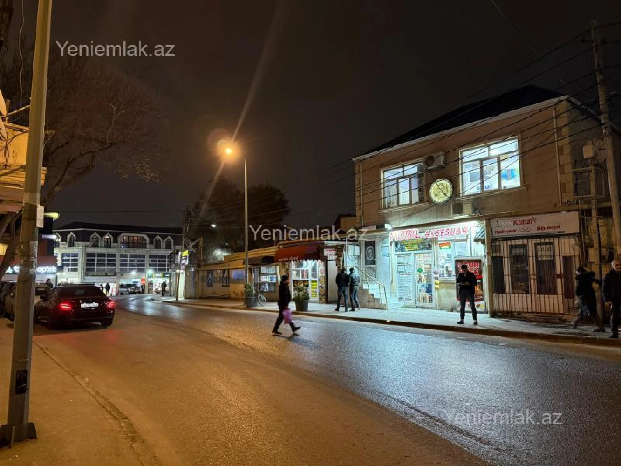 Satılır 3 otaqlı həyət evi 200 m²