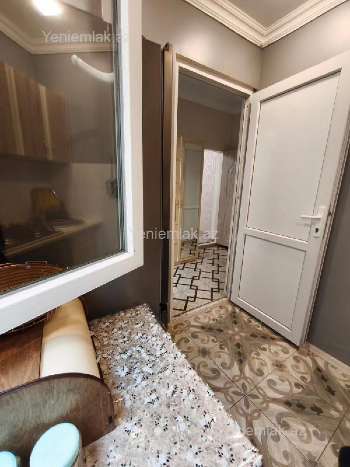 Satılır 2 otaqlı həyət evi 53 m²