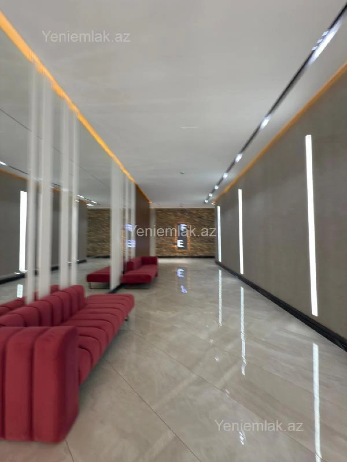 Satılır 2 otaqlı yeni tikili 106 m²