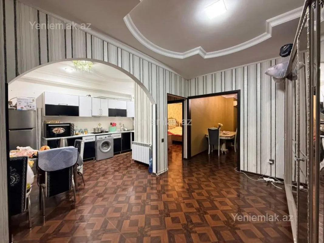 Satılır 2 otaqlı yeni tikili 72 m²