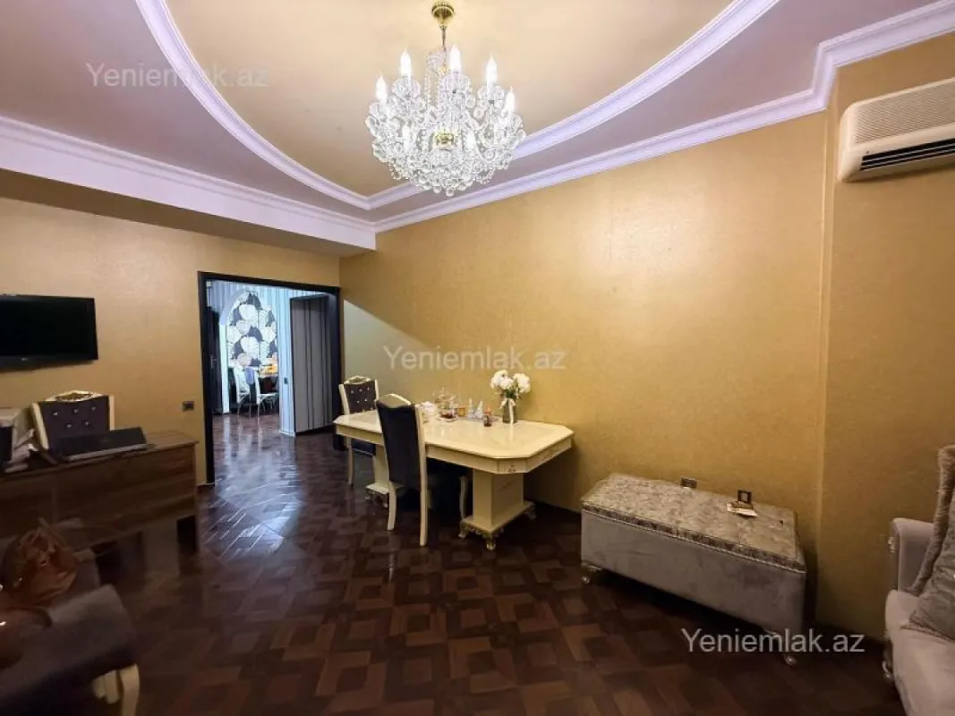 Satılır 2 otaqlı yeni tikili 72 m²