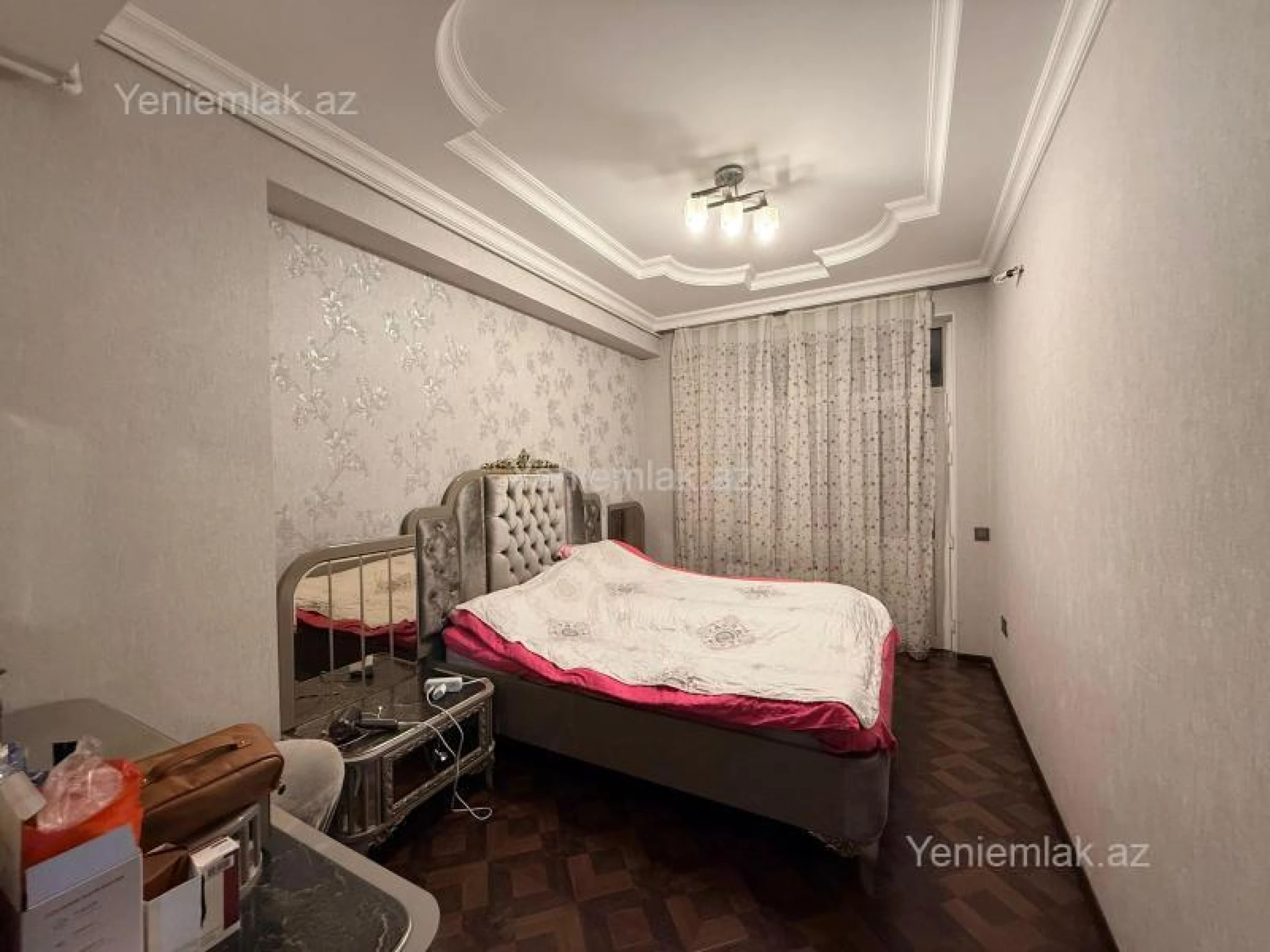 Satılır 2 otaqlı yeni tikili 72 m²