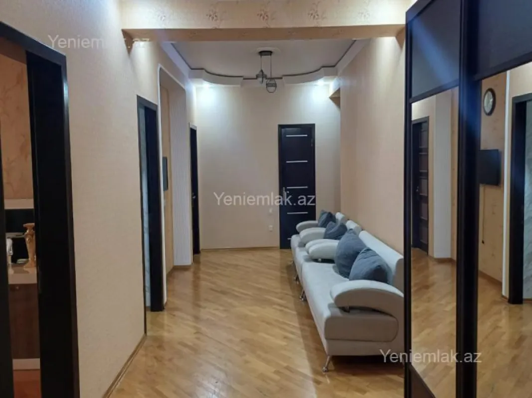 Satılır 3 otaqlı yeni tikili 138 m²