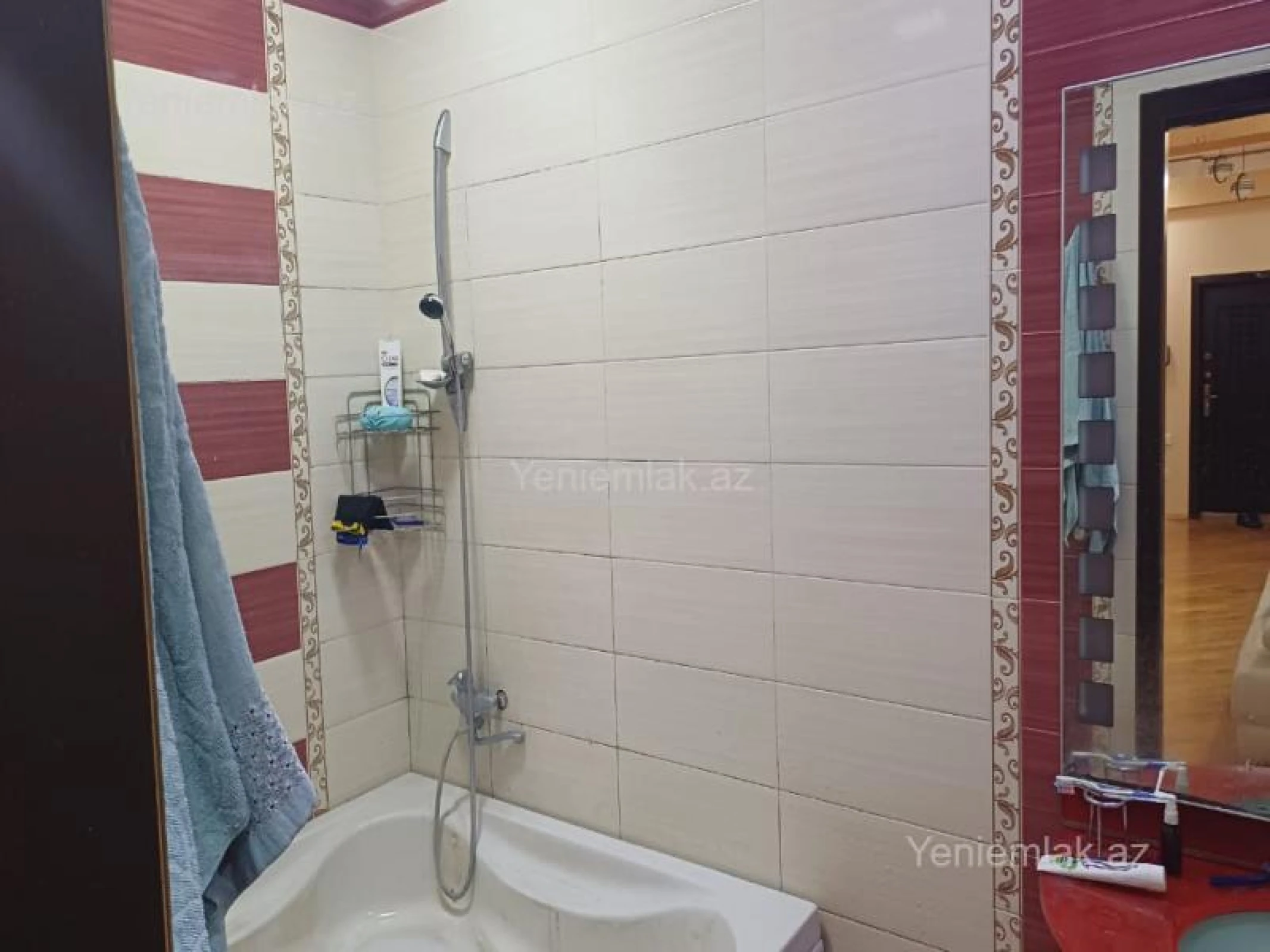 Satılır 3 otaqlı yeni tikili 138 m²