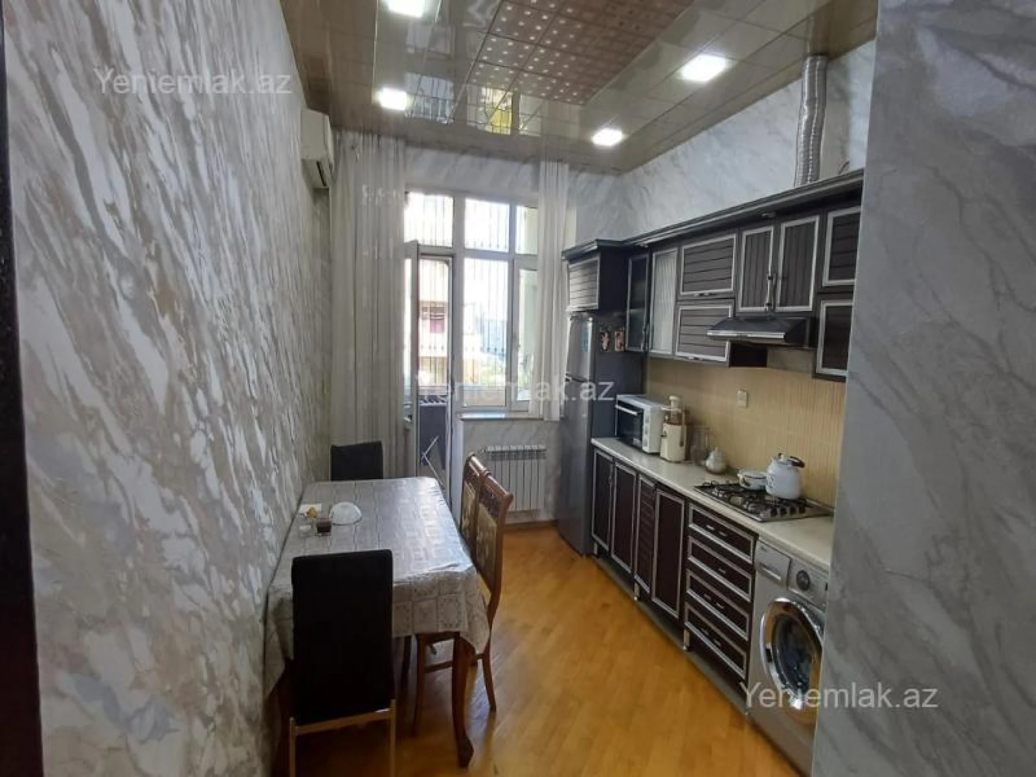 Satılır 3 otaqlı yeni tikili 138 m²