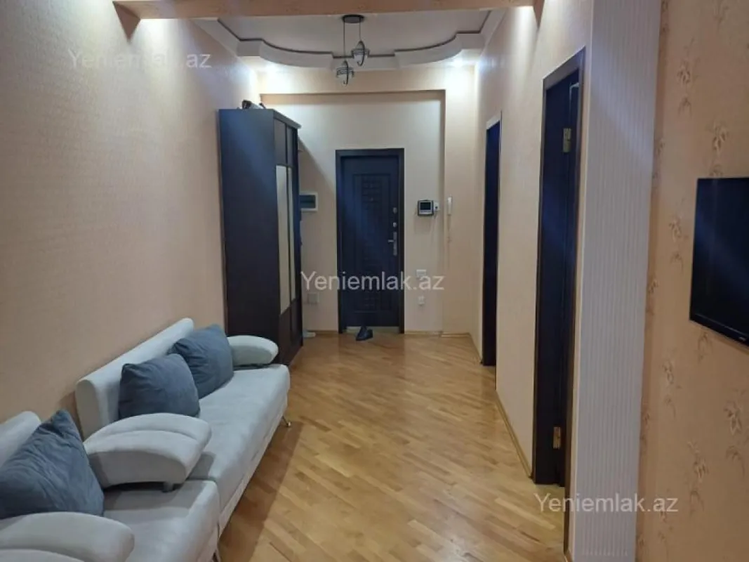 Satılır 3 otaqlı yeni tikili 138 m²