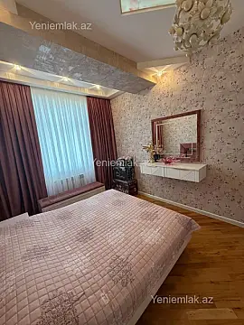 Satılır 3 otaqlı yeni tikili 100 m²