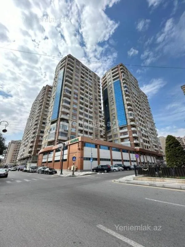 Satılır 2 otaqlı yeni tikili 70 m²