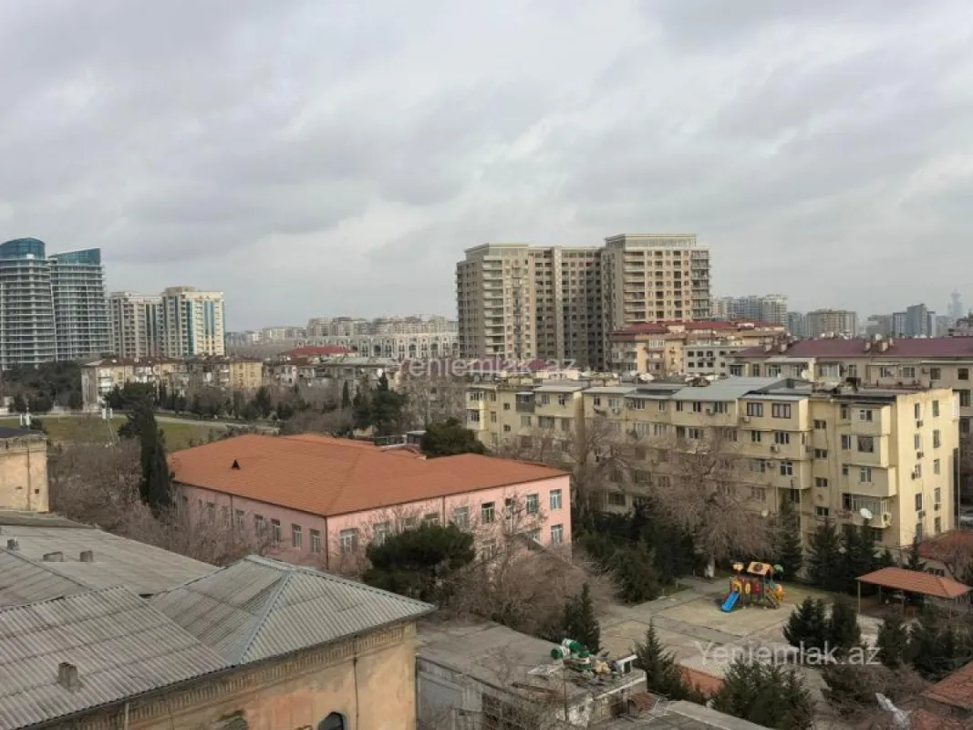 Satılır 2 otaqlı yeni tikili 69 m²