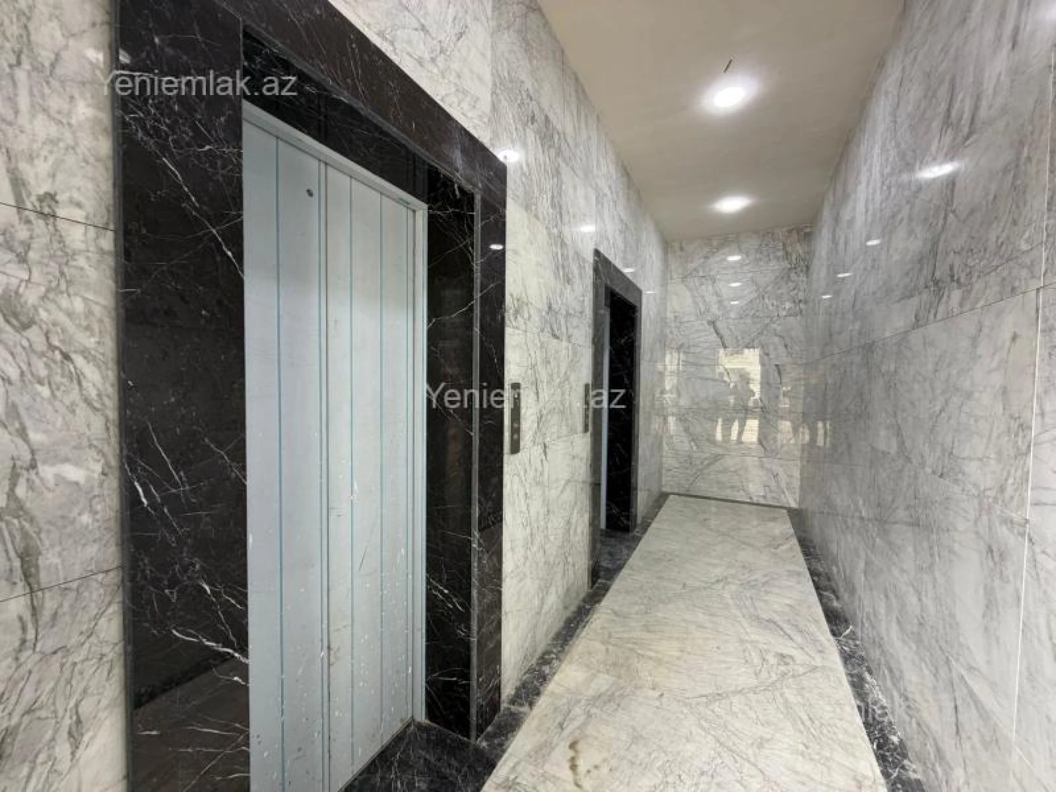 Satılır 2 otaqlı yeni tikili 69 m²