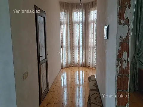 Satılır 4 otaqlı həyət evi 150 m²