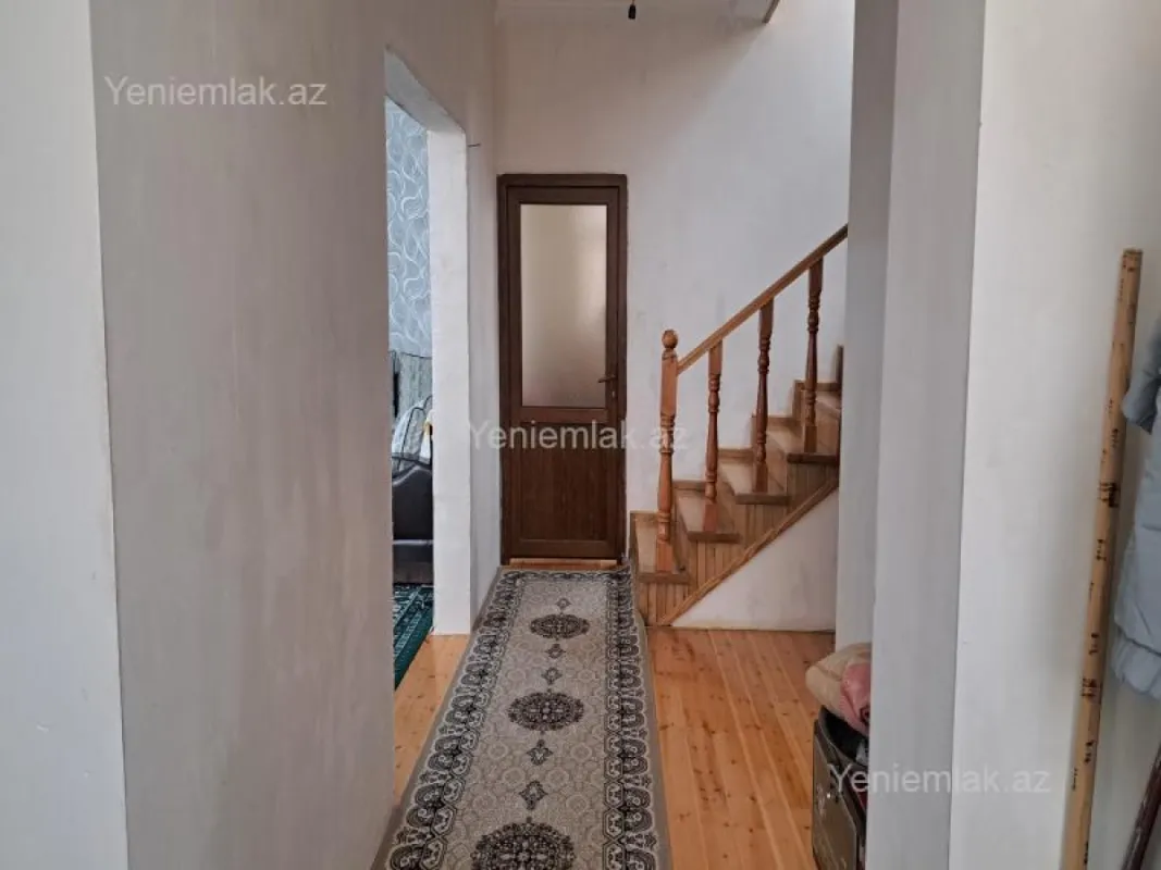 Satılır 4 otaqlı həyət evi 150 m²