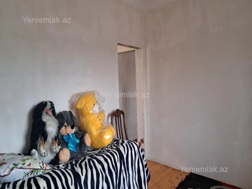 Satılır 4 otaqlı həyət evi 150 m²