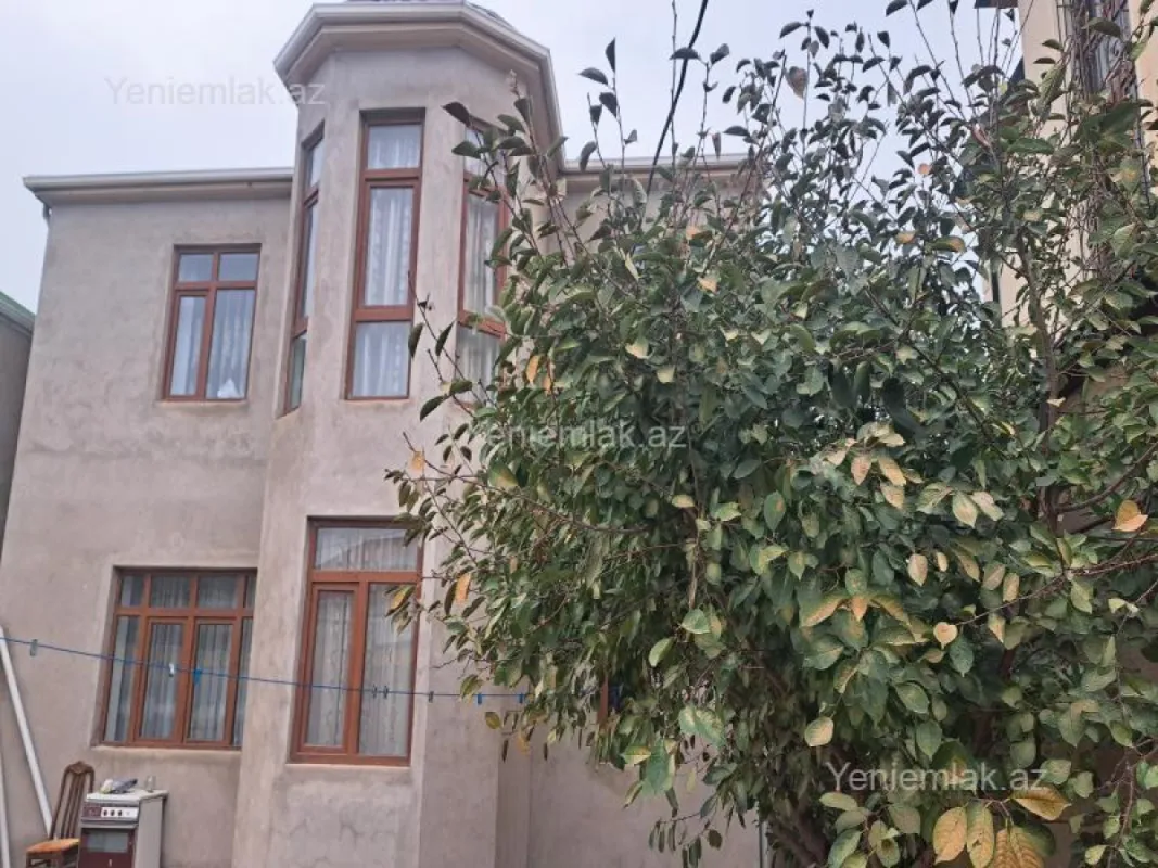 Satılır 4 otaqlı həyət evi 150 m²