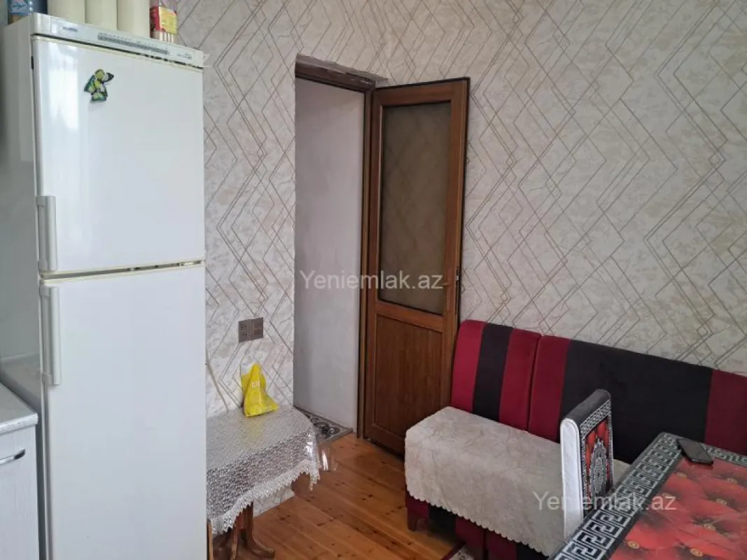 Satılır 4 otaqlı həyət evi 150 m²