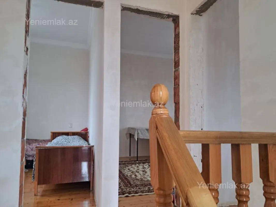 Satılır 4 otaqlı həyət evi 150 m²