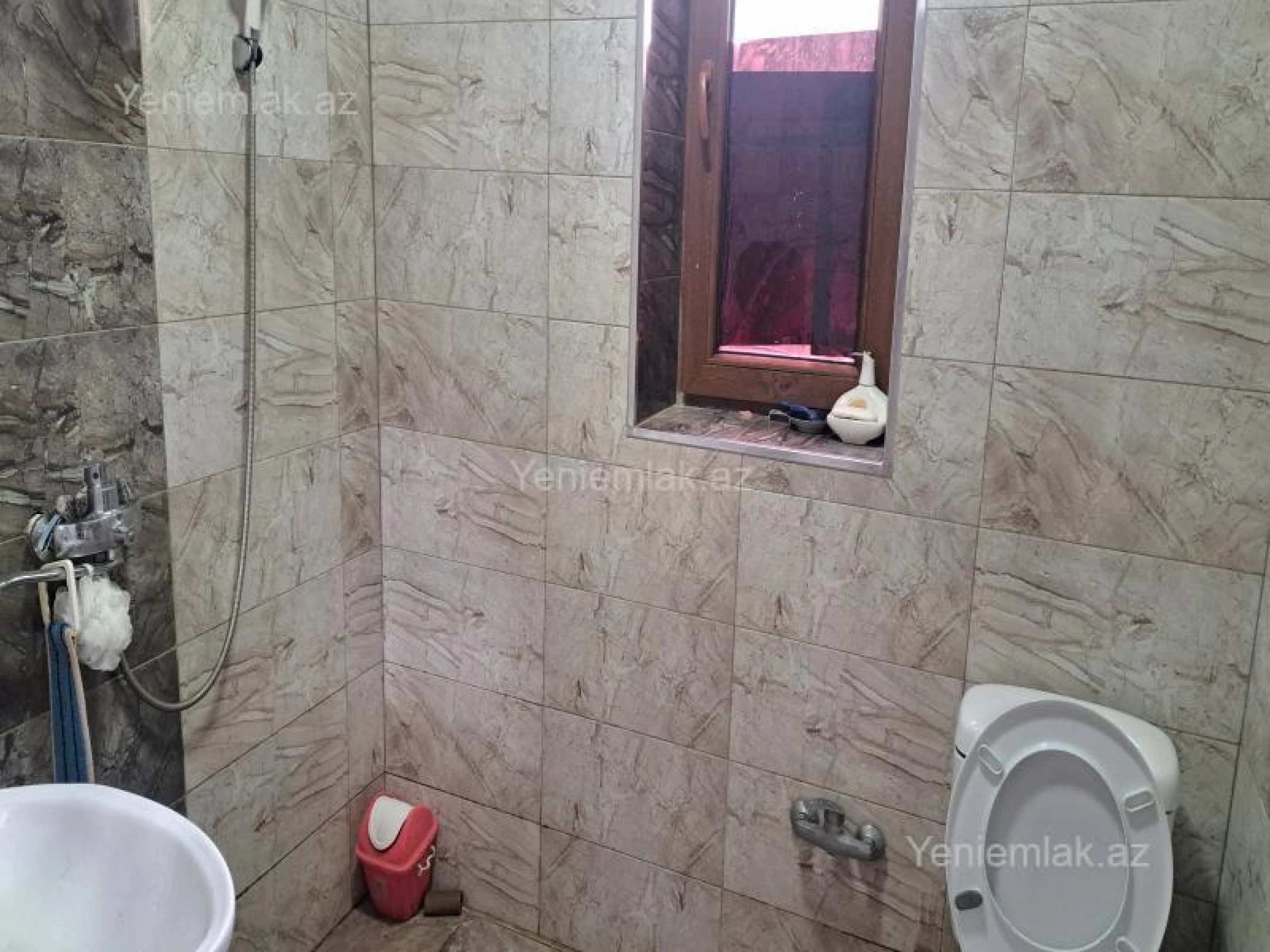 Satılır 4 otaqlı həyət evi 150 m²