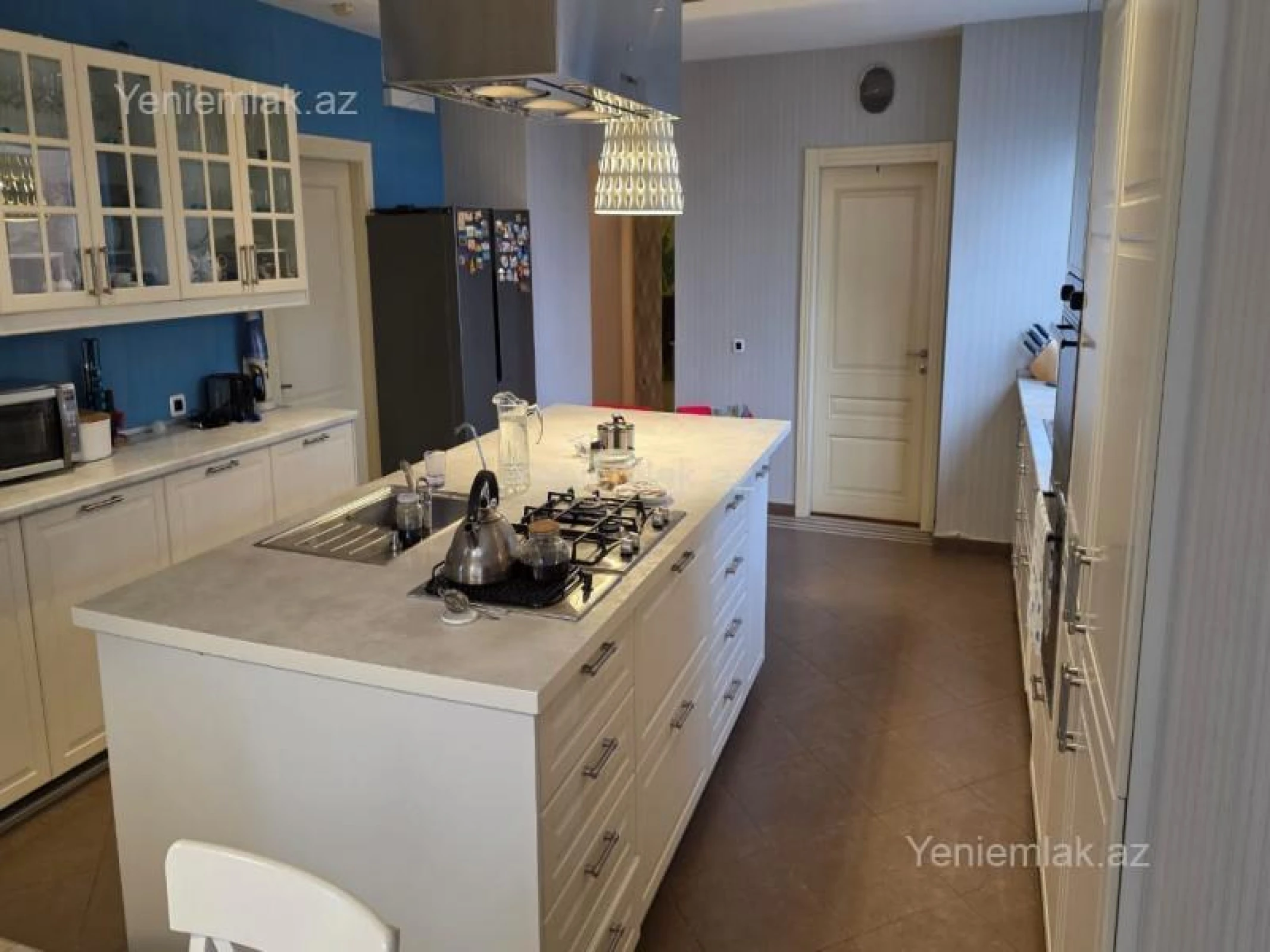 Satılır 5 otaqlı yeni tikili 240 m²