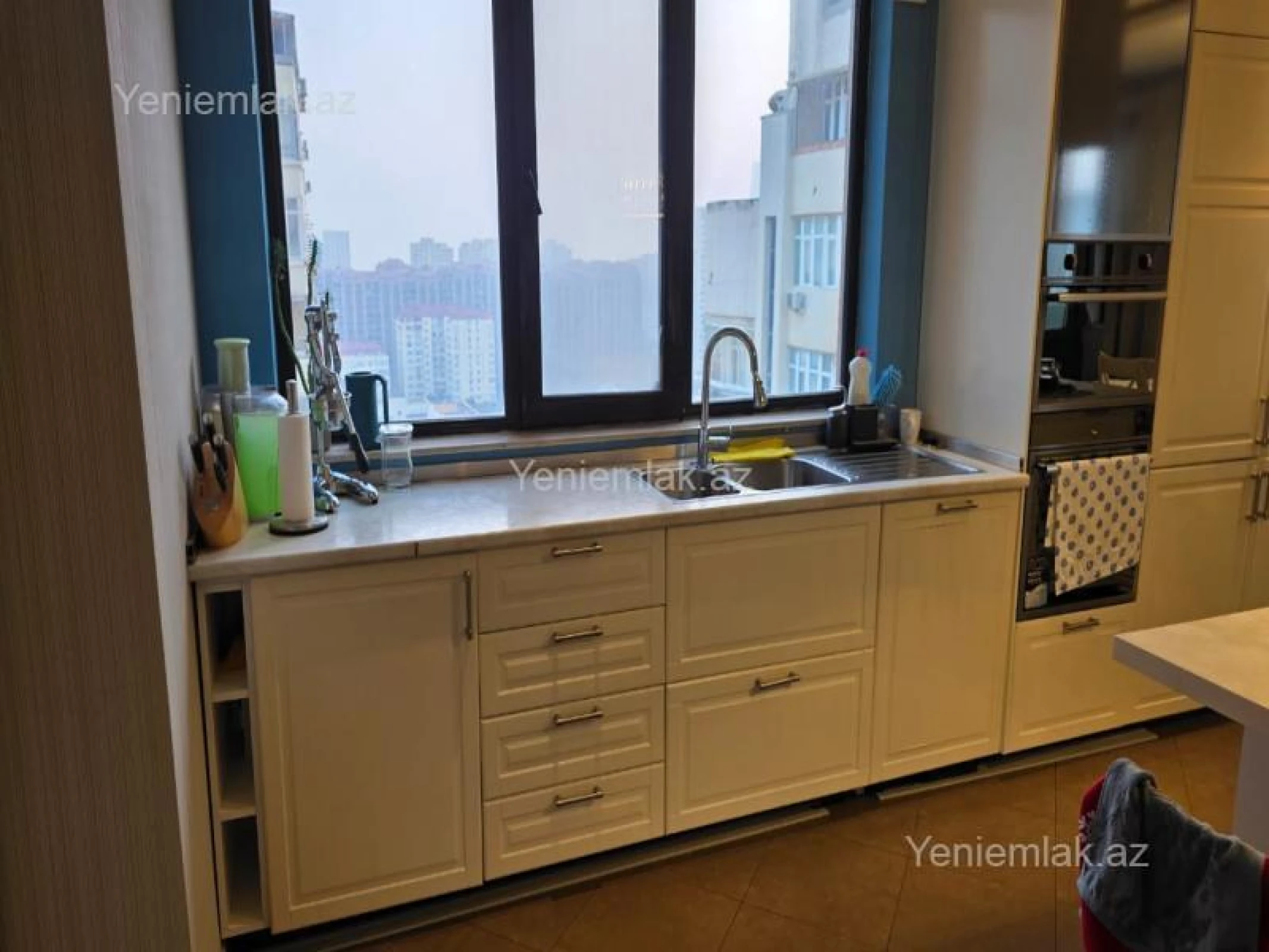Satılır 5 otaqlı yeni tikili 240 m²