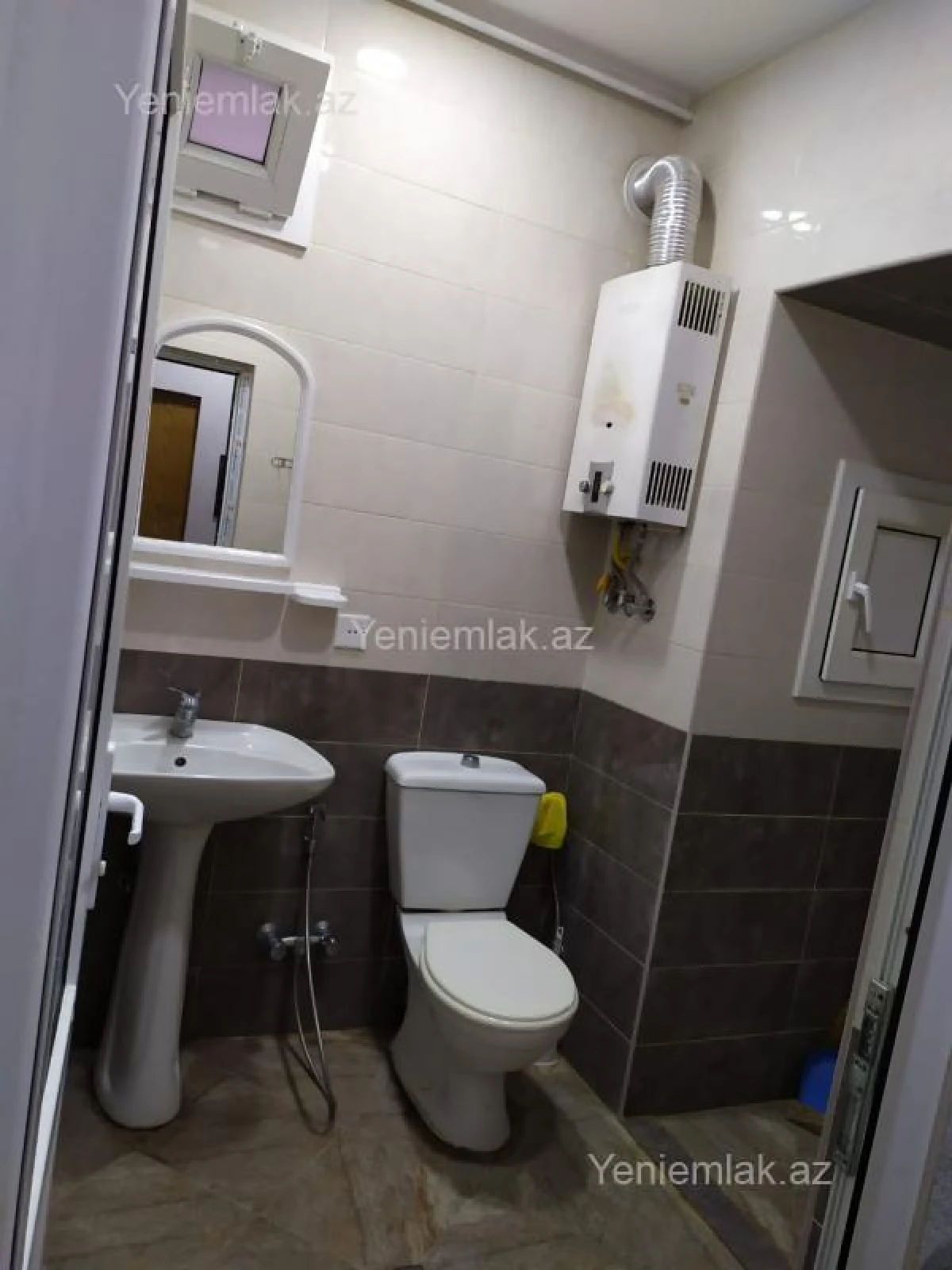 Satılır 2 otaqlı köhnə tikili 40 m²