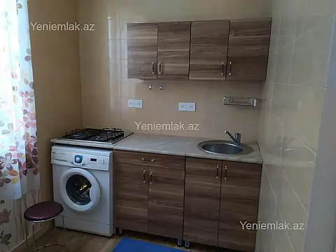 Satılır 2 otaqlı köhnə tikili 40 m²