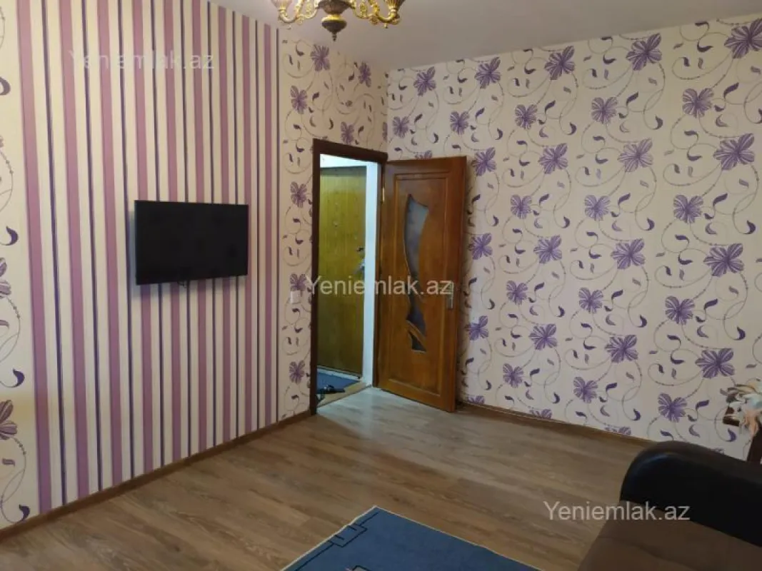 Satılır 2 otaqlı köhnə tikili 40 m²