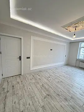 Satılır 2 otaqlı köhnə tikili 65 m²