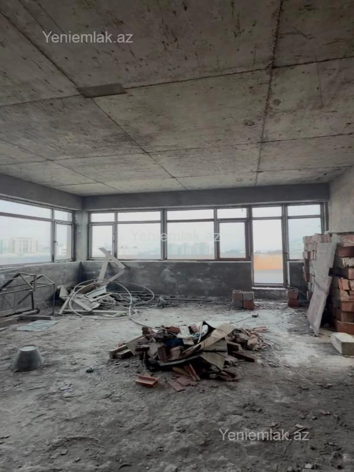 Satılır 4 otaqlı yeni tikili 120 m²