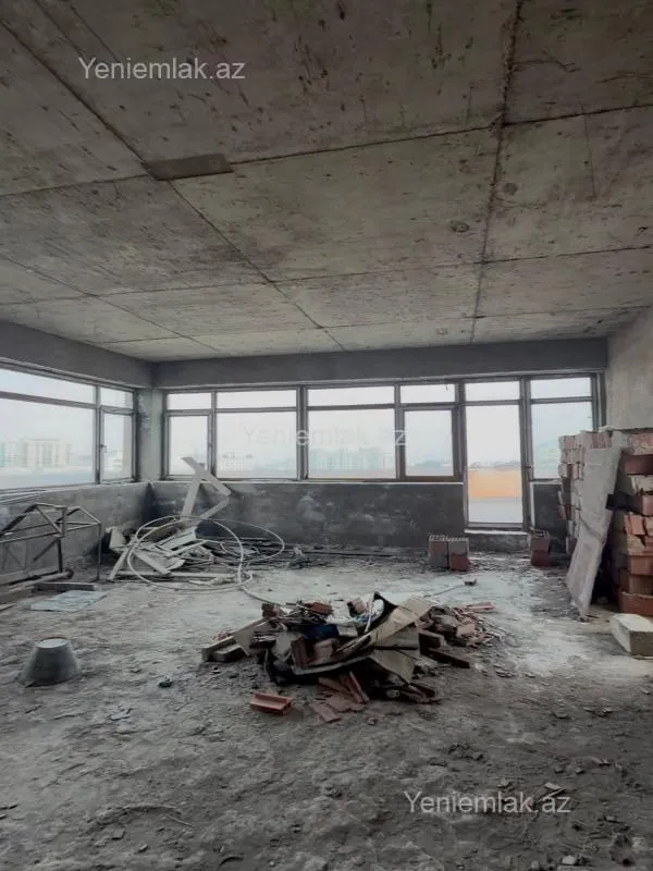 Satılır 4 otaqlı yeni tikili 120 m²