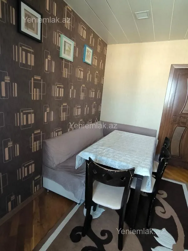 Satılır 3 otaqlı köhnə tikili 82 m²