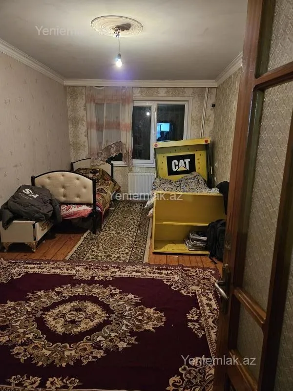 Satılır 3 otaqlı köhnə tikili 68 m²