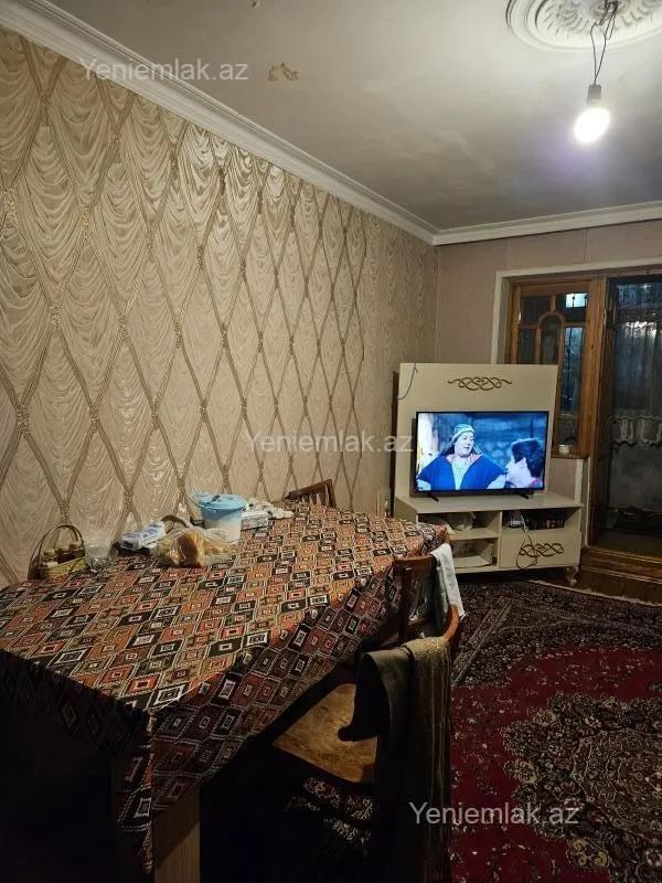 Satılır 3 otaqlı köhnə tikili 68 m²