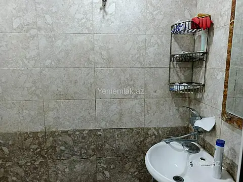 Satılır 2 otaqlı köhnə tikili 40 m²