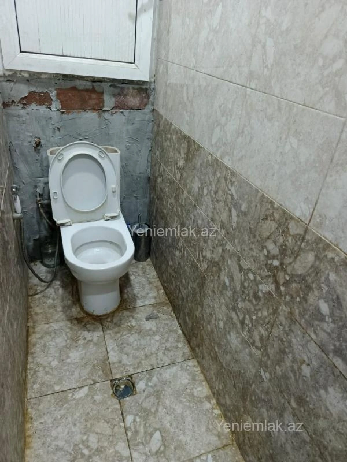 Satılır 2 otaqlı köhnə tikili 40 m²