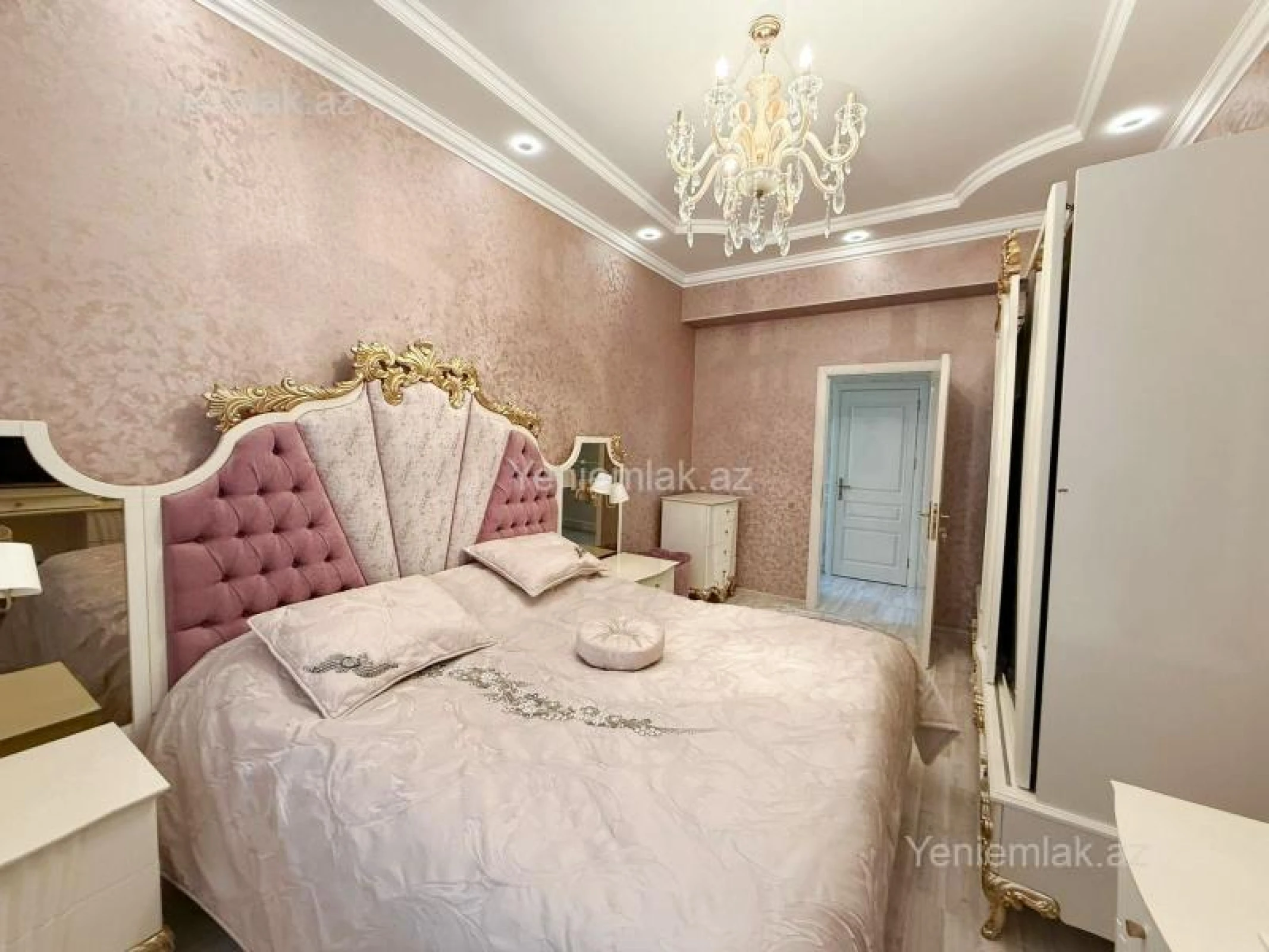 Satılır 3 otaqlı yeni tikili 85 m²