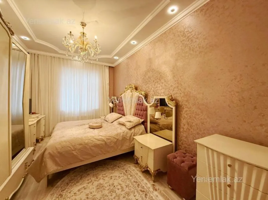 Satılır 3 otaqlı yeni tikili 85 m²