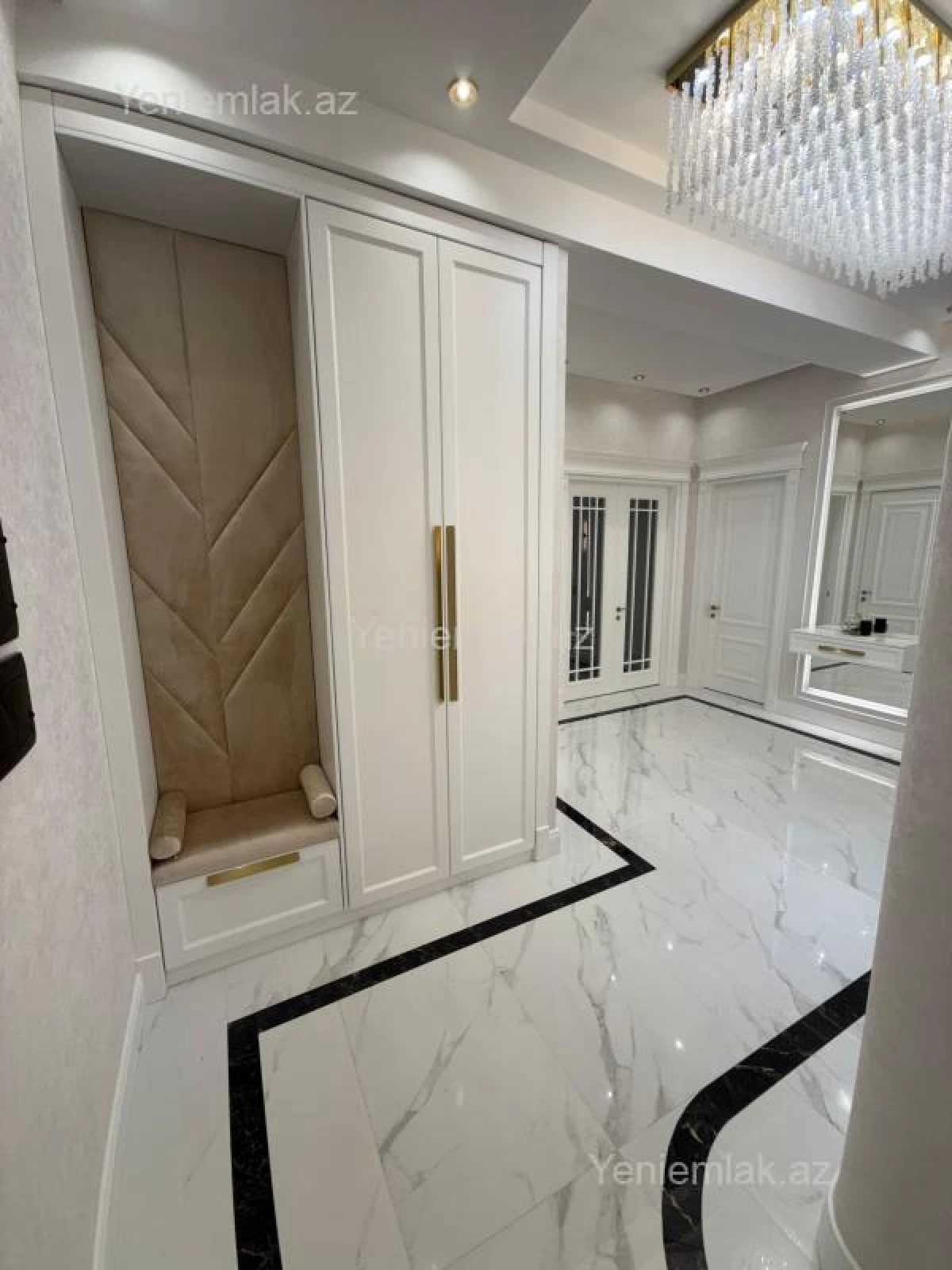 Satılır 4 otaqlı yeni tikili 185 m²
