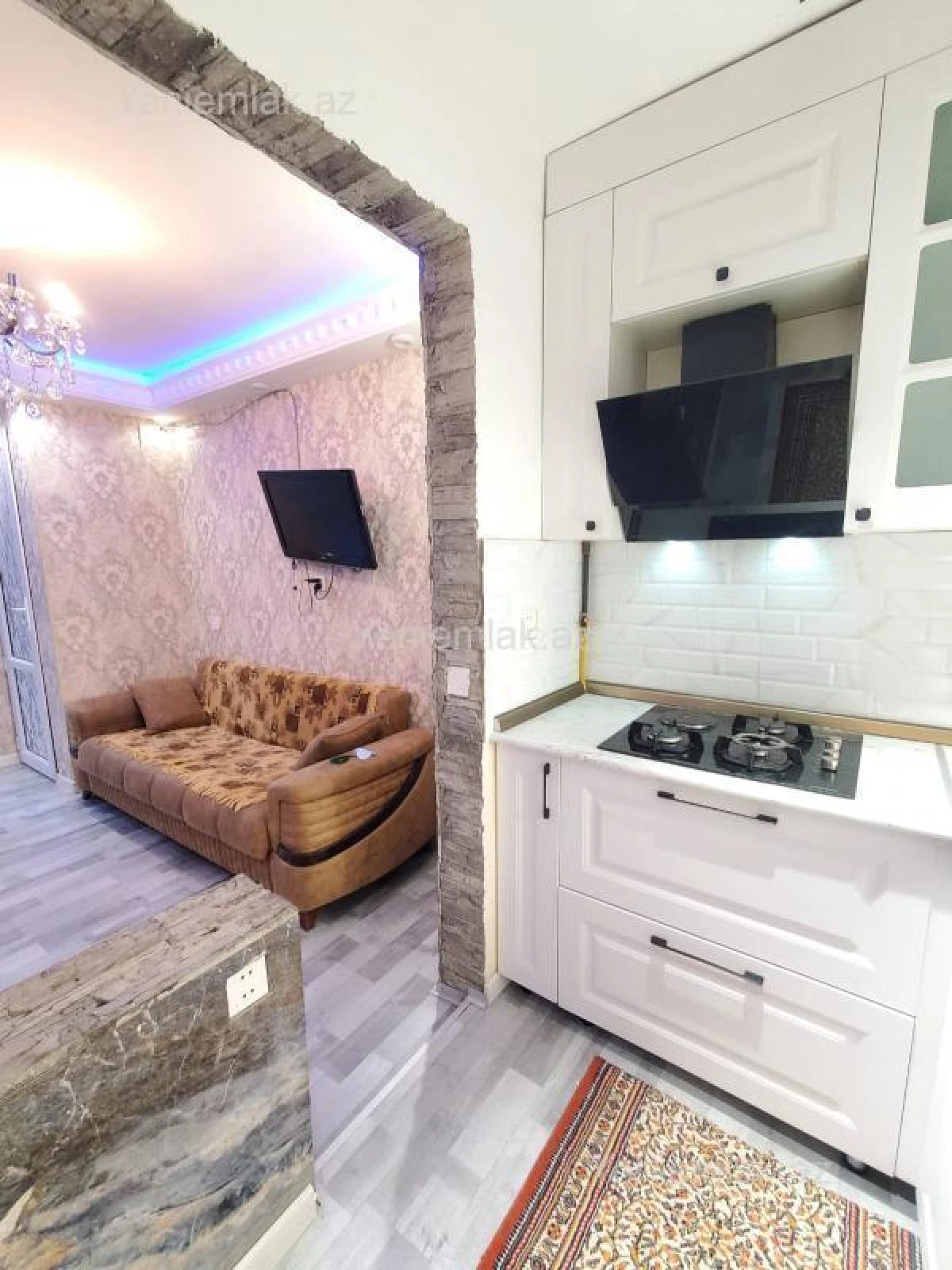 Satılır 3 otaqlı köhnə tikili 80 m²